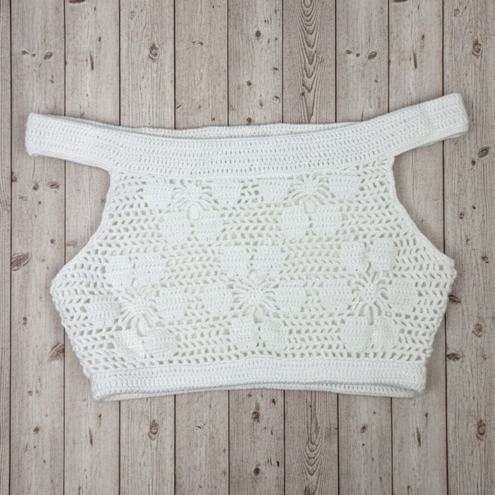 L'AGENCE White Crochet Off Shoulderโ Crop Top XS